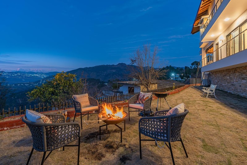 StayVista at Amulyam villa - StayVista at Amulyam villa Village Chapad on, Kapileshwar Temple Road, Mauna, Mukteshwar, Uttarakhand 263138, India