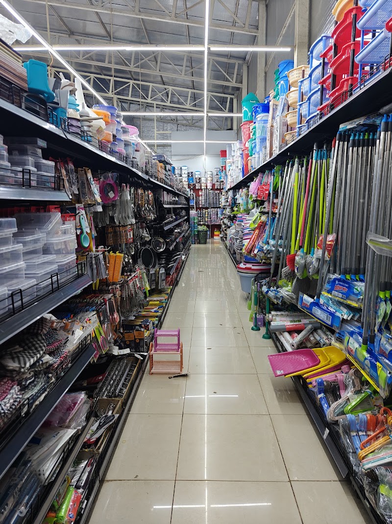 Super point wholesale - Super point wholesale WQQG+QRR, BM Rd, Sakleshpura, Karnataka 573134, India