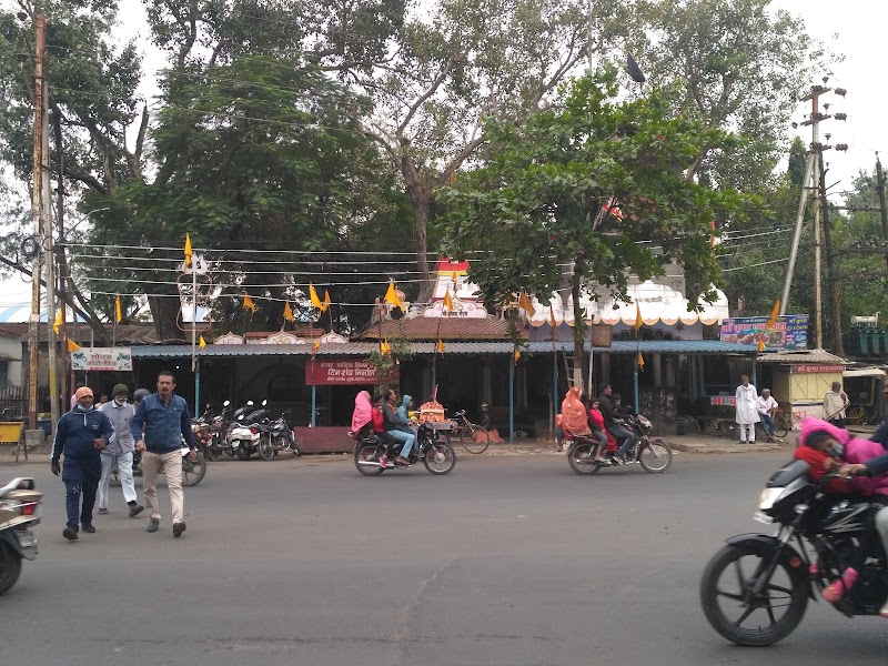 Shri Siddh Bhairav Ji and Shri Mahakaali Mata Temple - Shri Siddh Bhairav Ji and Shri Mahakaali Mata Temple 5QHH+G92, Indore Rd, Malipura, Ujjain, Madhya Pradesh 456001, India