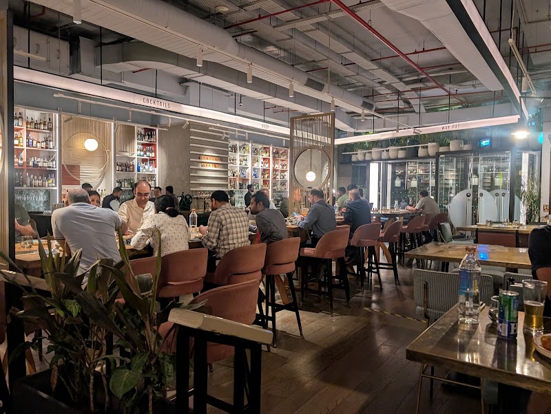 Comorin - Comorin 101, First Floor, Two Horizon Center, Horizon Colony, DLF Phase 5, Sector 43, Gurugram, Haryana 122009, India