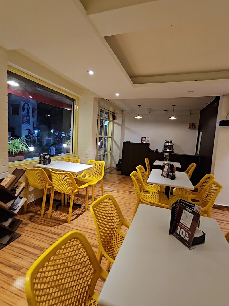 Grub Box Cafe & Bistro - Grub Box Cafe & Bistro Grub Box Cafe And Bistro, Row house.06, Suyesh Apt, Sector -02, New Panvel East, Panvel, Maharashtra 410206, India