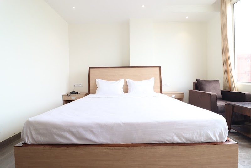 Hotel JP Royal - Hotel JP Royal HARIDWAR BYPASS ROAD, KARGI, Khasara No, 180 ka, opposite to Pawan Marbles, Ajabpur Khurd, Dehradun, Uttarakhand 248121, India