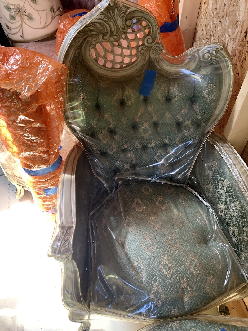 Riverfront Antiques & Design Center - Riverfront Antiques & Design Center, 99 S 3rd St #21, Hudson, NY 12534, USA