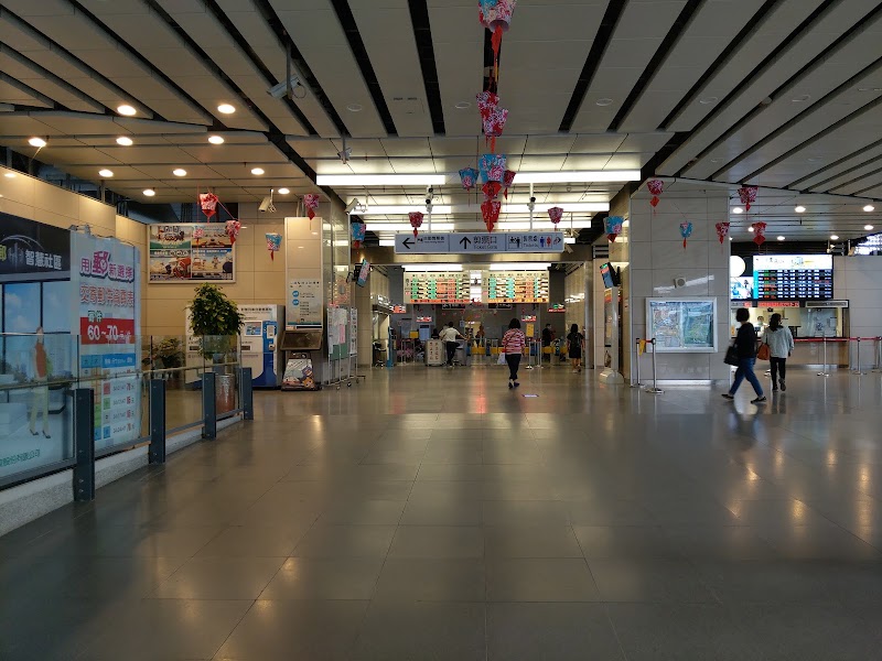 Fengyuan - Fengyuan, No. 1-1, Zhongzheng Rd, Fengyuan District, Taichung City, Taiwan 420