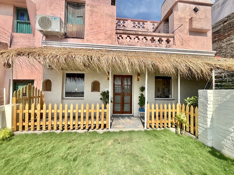 Vintage Riverfront Cottage by The Vintage Homestay - Vintage Riverfront Cottage by The Vintage Homestay, A-2-56, Ghats of Varanasi, Ghasi Tola, Varanasi, Uttar Pradesh 221001, India