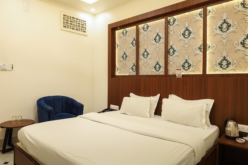 Hotel City Palace - Hotel City Palace, Daga Building, KEM Rd, near tanishq jewellers, Bikaner Fort, Bikaner, Rajasthan 334001, India