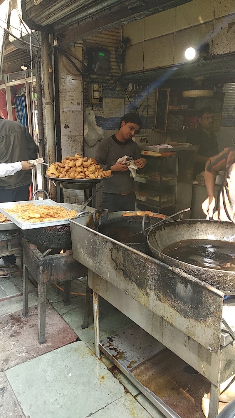Ram G Samosa Wala - Ram G Samosa Wala, B 62, Jain Mandir Gali, Veer Savarkar Block, Block B, Shakarpur Khas, New Delhi, Delhi, 110092, India