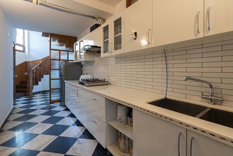 StayVista at Mellow Cottage in Mussoorie | 3 BHK Premium Holiday Home - StayVista at Mellow Cottage in Mussoorie | 3 BHK Premium Holiday Home Cottage No. 7B/8B, Baroda Estate, Vincent Hill, The Mall Road, Mussoorie, Uttarakhand 248179, India