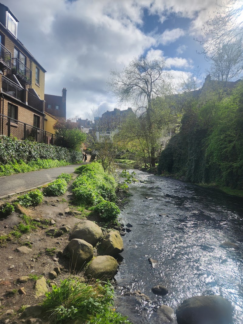 Dean Village – Riverside Hamlet & Water of Leith Walk - Dean Village – Riverside Hamlet & Water of Leith Walk, 2 Dean Path, Edinburgh EH3 7UA, UK