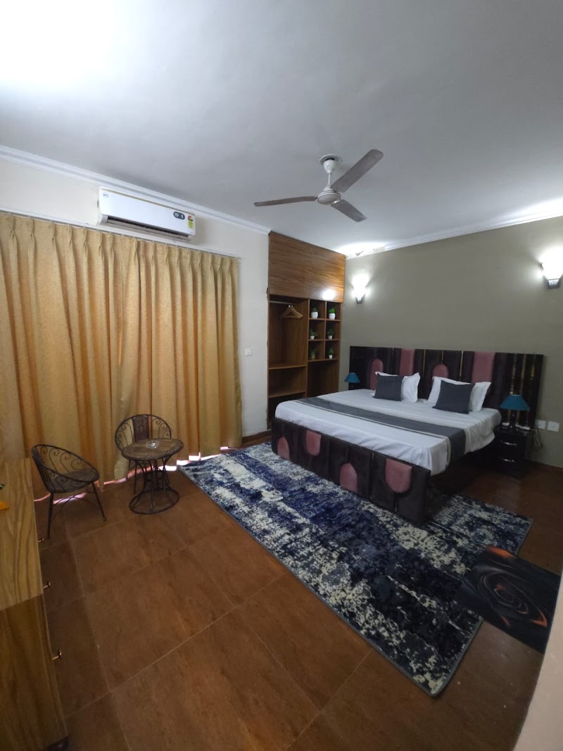 Vrinda Kunj | Peaceful 2BHK Stay in Vrindavan - Vrinda Kunj | Peaceful 2BHK Stay in Vrindavan, Meera 8, Omaxe Eternity, A-201, Vrindavan, Sunrakh Bangar, Uttar Pradesh 281121, India