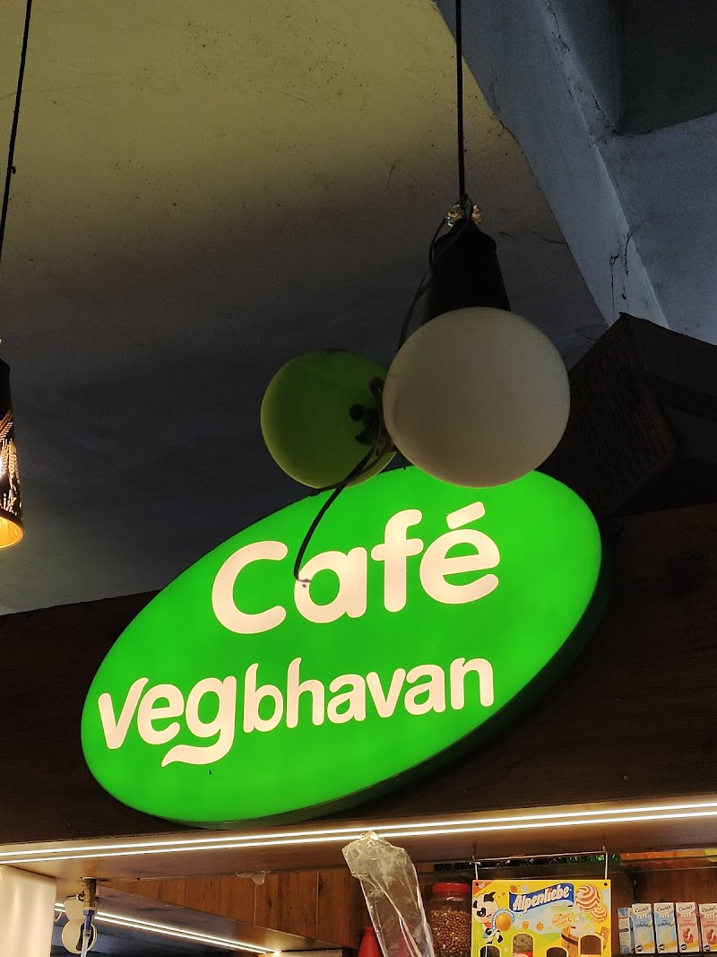 Cafe Veg Bhavan - Cafe Veg Bhavan Metro Station, Periyar Nagar, Aluva, Kochi, Kerala 683101, India