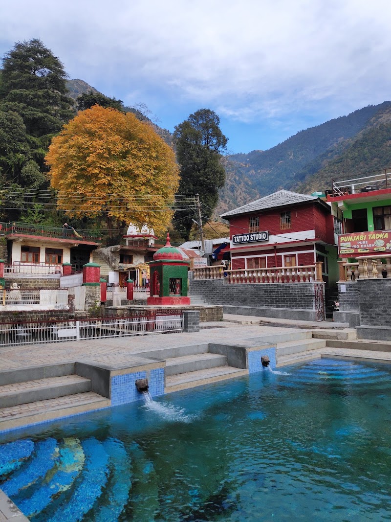 Bhagsu Nag Temple - Bhagsu Nag Temple 68VM+PQF, Manisha Rd, Bhagsu Nag, Dharamshala, Himachal Pradesh 176216, India