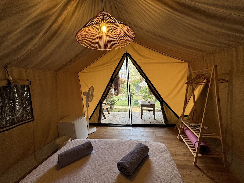 Kaş Joy Glamping - Kaş Joy Glamping Andifli, ÇETİKLİ KÜME EVLERİ NO:1/7, 07580 Kaş/Antalya, Türkiye