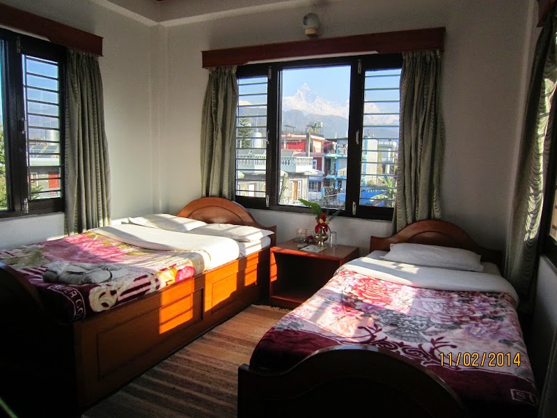 New Annapurna Guest House - New Annapurna Guest House Lakeside Rd, Pokhara 33700, Nepal