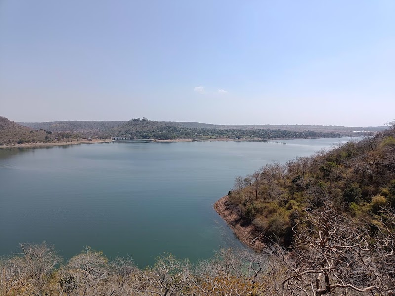 Forest rest house gandhisagar scantuary