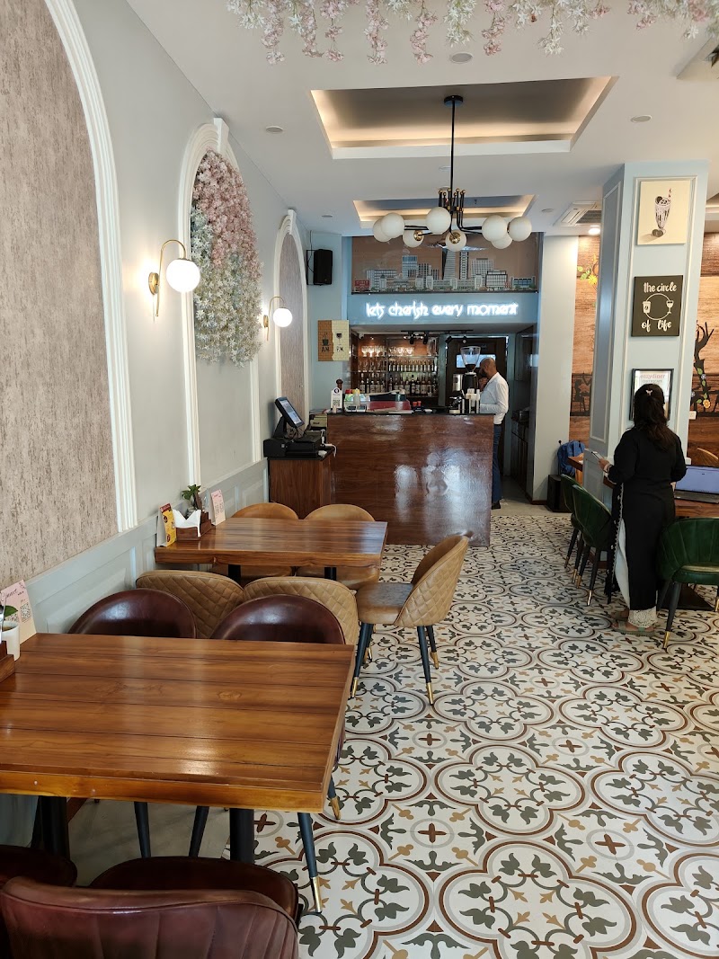G-Town Cafe 65 - All Day Diner - G-Town Cafe 65 - All Day Diner M3M T Point, Golf Course Ext Rd, Medawas, Sector 65, Gurugram, Haryana 122101, India