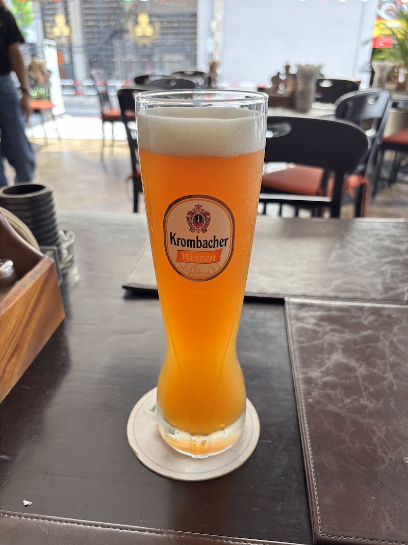 Old German Beerhouse on 13 - Old German Beerhouse on 13 10, 23 Soi Sukhumvit 13, Khwaeng Khlong Toei Nuea, Watthana, Krung Thep Maha Nakhon 10110, Thailand