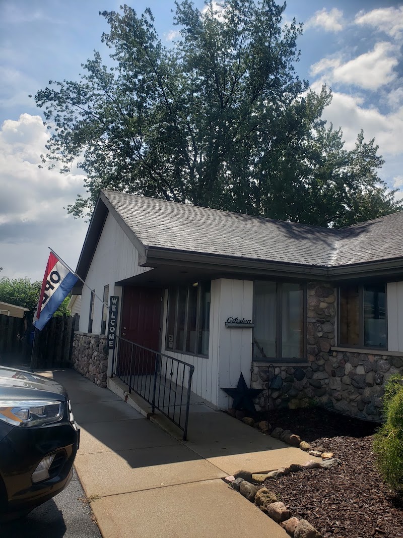 Bluebird Boutique - Bluebird Boutique 1650 Appleton Rd, Menasha, WI 54952, USA