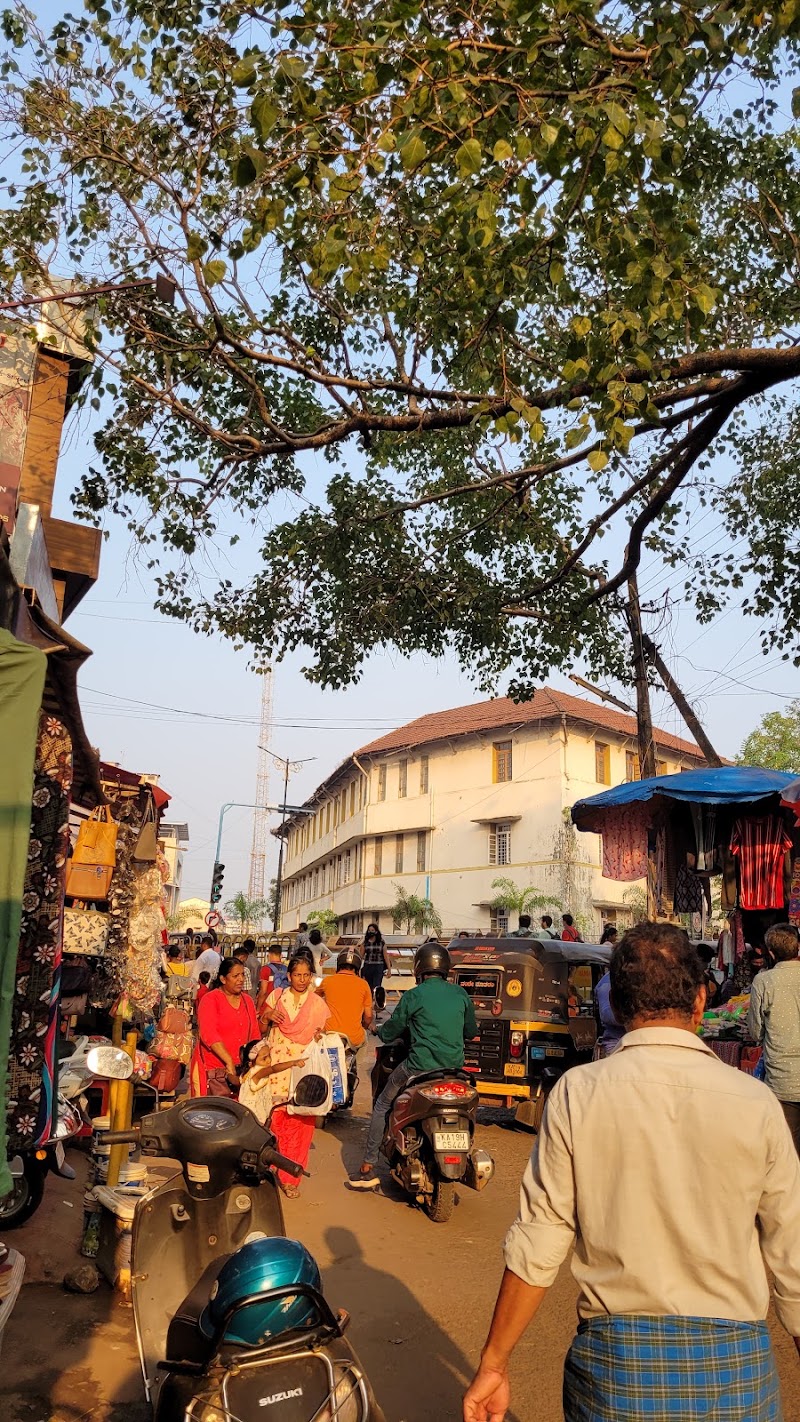 Hampankatta Street - Hampankatta Street, VR9R+3M8, Market Road, Bhavathi, Hampankatta, Mangaluru, Karnataka 575001, India