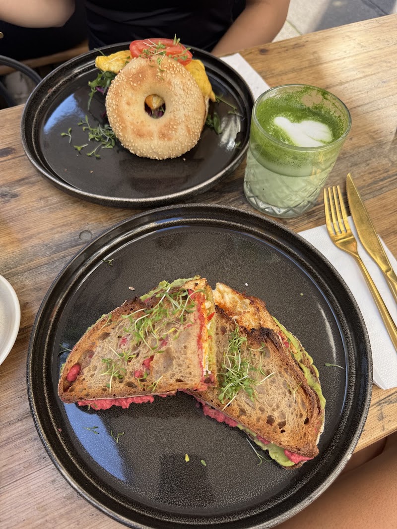 zina’s eatery - zina’s eatery Gumpendorfer Str. 36, 1060 Wien, Austria