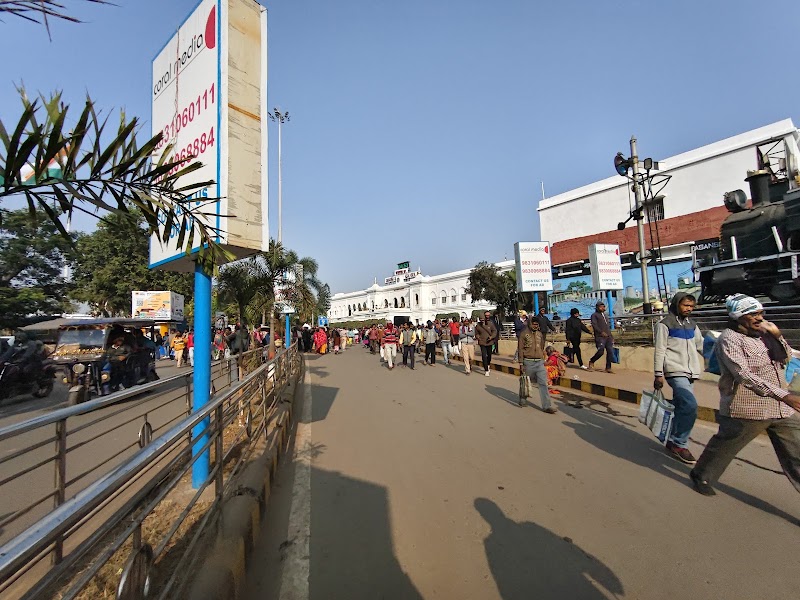 Dhanbad bus stand (Station Road) - Dhanbad bus stand (Station Road), Bustand, Pandey Muhalla, Dhanbad, Jharkhand 826007, India