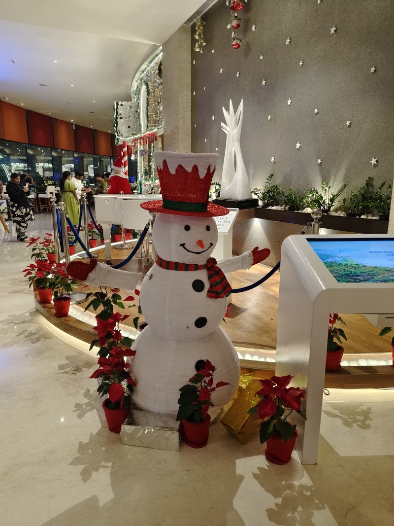 Harbour Vue - Harbour Vue, Varun Beach, Nowroji Rd, Krishna Nagar, Maharani Peta, Visakhapatnam, Andhra Pradesh 530002, India