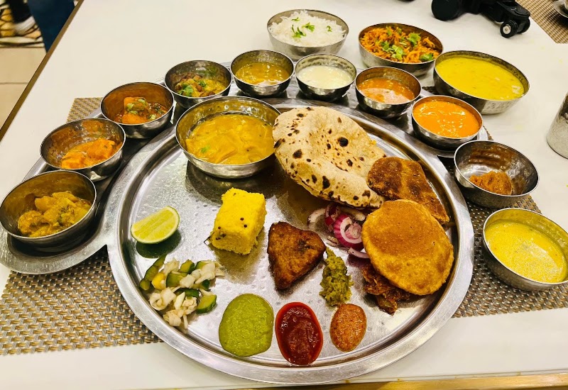 Maharaja Bhog Al Karama - Maharaja Bhog Al Karama Ground Level, A Block, Hamsah Mall Next to Ansar Gallery - الكرامة - دبي - United Arab Emirates