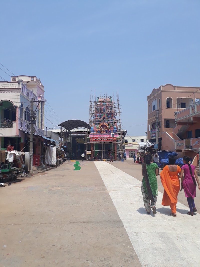 Sri Mallikarjuna Swamy Kamakshi Tayee Devasthanam - Sri Mallikarjuna Swamy Kamakshi Tayee Devasthanam FVHR+H5X, Jonnawada, Andhra Pradesh 524305, India