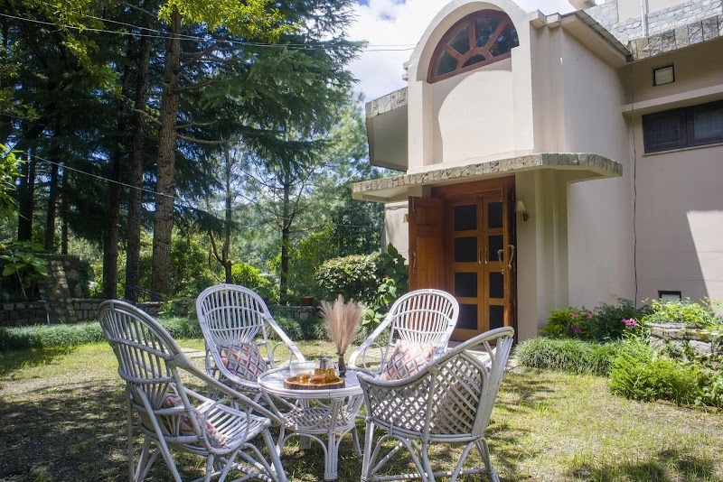 Alaya Stays by ELIVAAS Irayna - Villa in Bhimtal | 4 BHK Villa with Garden - Alaya Stays by ELIVAAS Irayna - Villa in Bhimtal | 4 BHK Villa with Garden House no - 52 Ward no - 05, Jind estate, near S.o.s, Tallital, Dungsil Shah, Bhimtal, Uttarakhand 263136, India