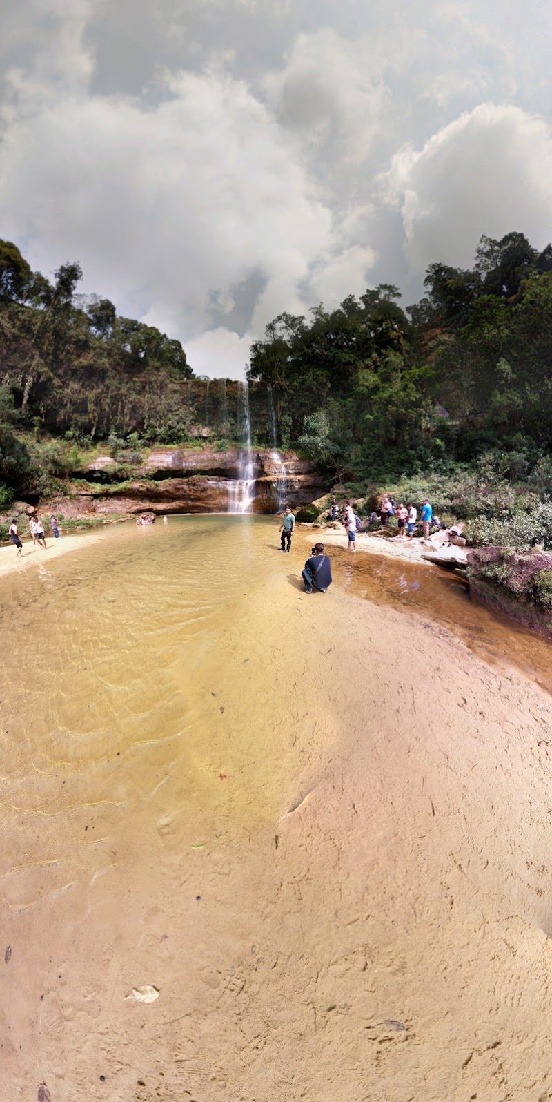 Moopun Falls - Moopun Falls 968R+MW5, Sohkymphor, Meghalaya 793160, India