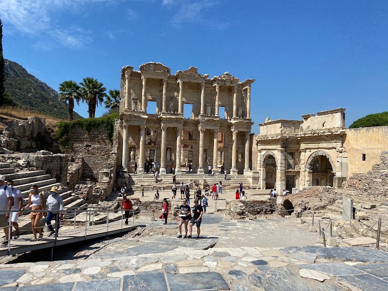 Ephesus Ancient Greek Theatre - Ephesus Ancient Greek Theatre Atatürk, 35920 Selçuk/İzmir, Türkiye
