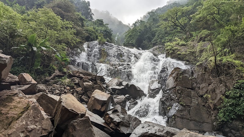 Tambdi Surla Waterfalls - Tambdi Surla Waterfalls Surla, Goa 403406, India