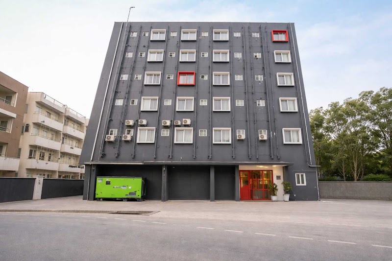 Super Townhouse by OYO Karmelaram Railway Station Sarjapur