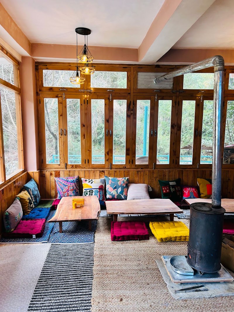 MeMooners Jibhi - MeMooners Jibhi Ghiyagi, Jibhi, Himachal Pradesh 175123, India
