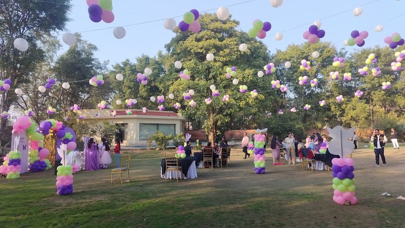 Luxotica Greens | Farmhouse for Weddings and Parties in Chattarpur - Luxotica Greens | Farmhouse for Weddings and Parties in Chattarpur, Farm No.2, Dera Greens, Link Rd, near Government Girls School, Dera Mandi, New Delhi, Delhi 110074, India