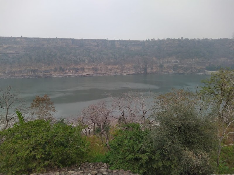 Gandhi Sagar Dam - Gandhi Sagar Dam, Karanpura Block, Madhya Pradesh 458771