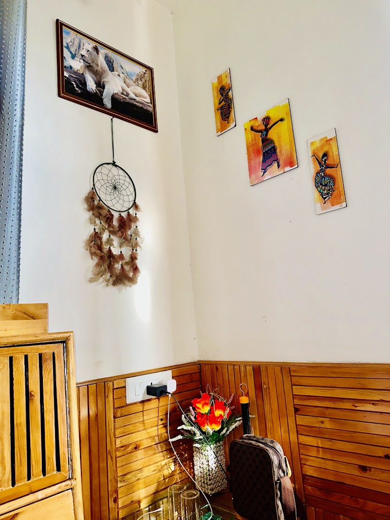 Aroma Home Stay B&B