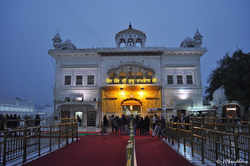 Sri Akal Takht Sahib - Sri Akal Takht Sahib JVCG+753 Harmandir Sahib, Golden Temple Rd, Atta Mandi, Katra Ahluwalia, Amritsar, Amritsar Cantt., Punjab 143006, India