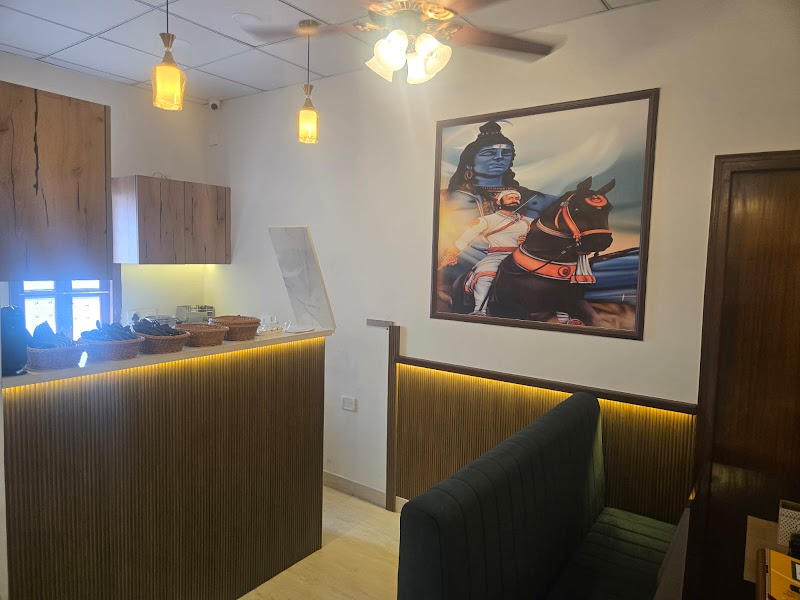 Swaranjali Restaurants and Cafe - Swaranjali Restaurants and Cafe Shankar Market 3, Shankar Market, Connaught Lane, Connaught Place, New Delhi, Delhi 110001, India