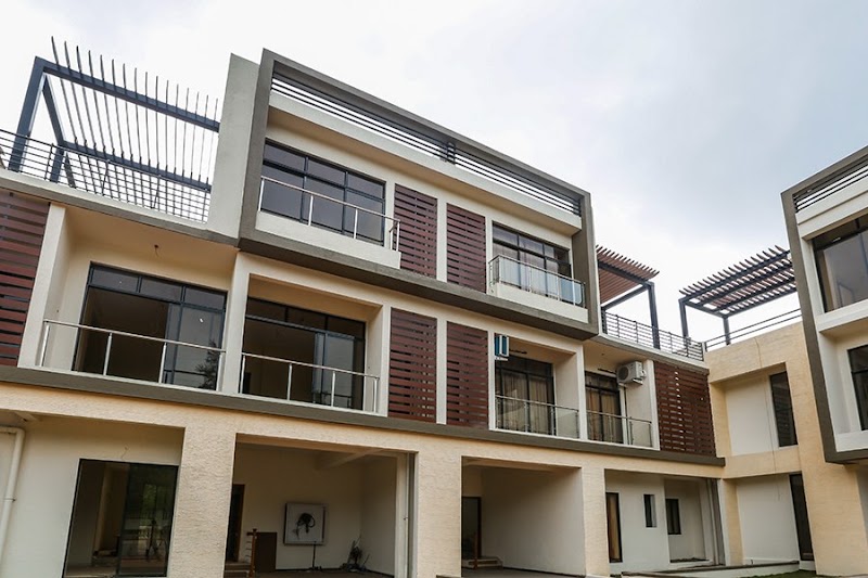 StayVista at Greenwoods Seven Villa | Private Villa with Pool in Lonavala