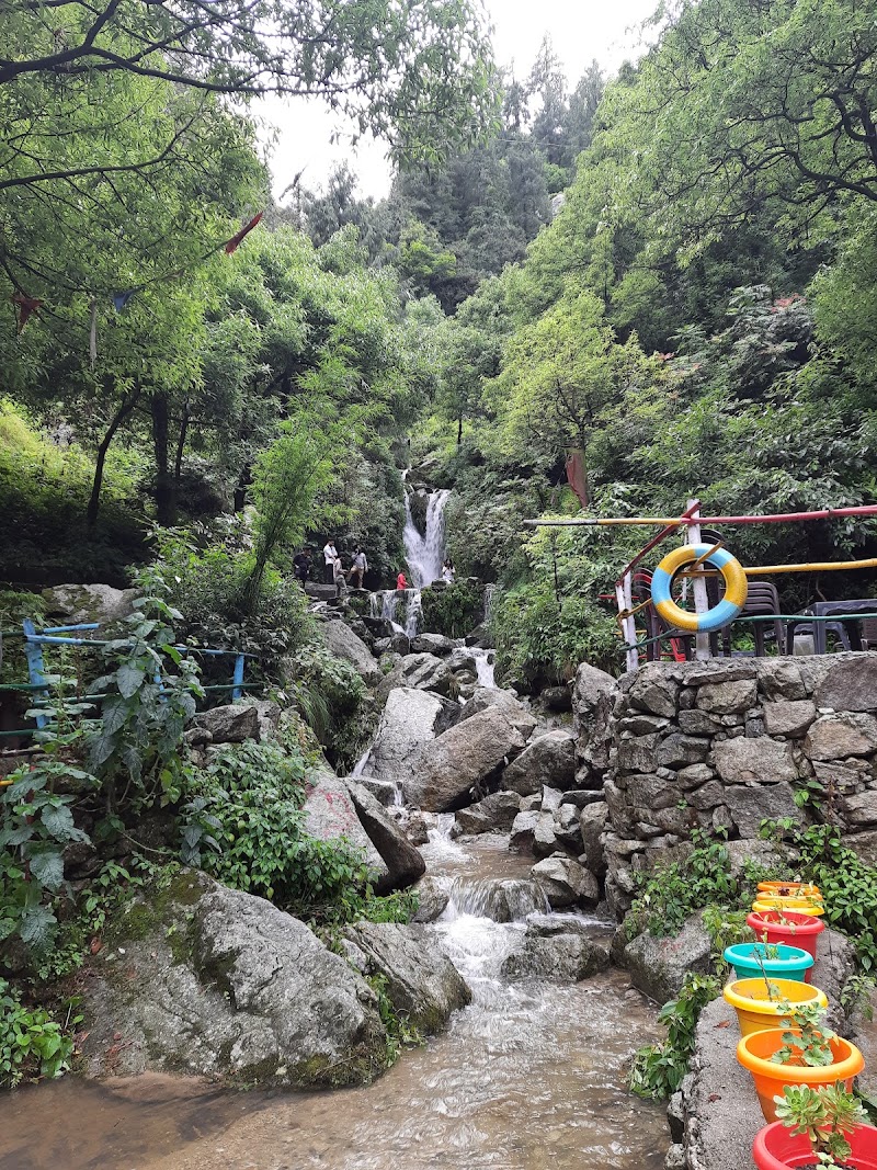Panchpula Waterfall - Panchpula Waterfall Bus Stop, Pathankot Rd, Panjpula, Chatryara, Himachal Pradesh 176301, India