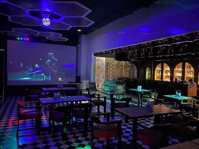 Happy times bar and restaurant - Happy times bar and restaurant D-15,Neptune Magnet Mall, Lal Bahadur Shastri Marg, Bhandup, Ganesh Nagar, Bhandup West, Mumbai, Maharashtra 400078, India