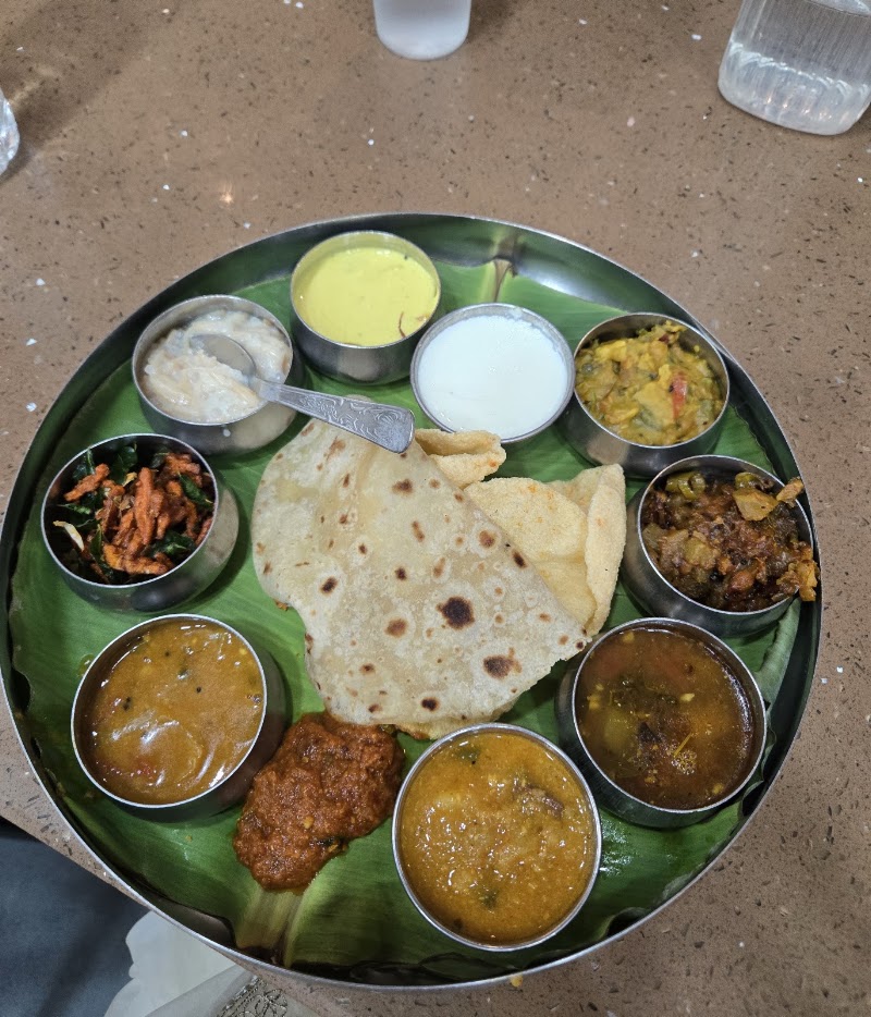 Anandan Vaasavi Vegetarian Restaurant - Anandan Vaasavi Vegetarian Restaurant National Highway 205, Srinivasa Nagar, Ramchandra Nagar, Tirupati, Andhra Pradesh 517507, India