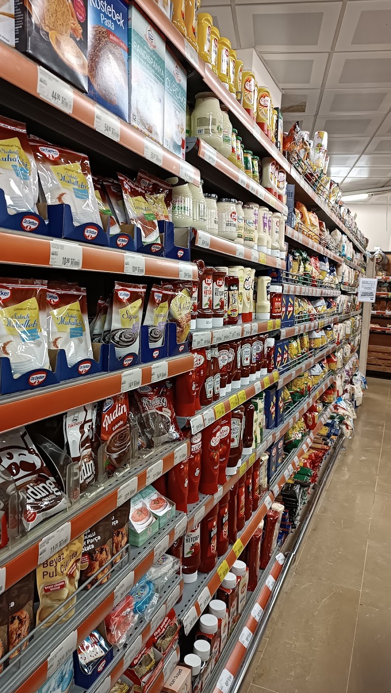 M Migros - M Migros, Caferağa, Neşet Ömer Sk. No: 3/D, 34710 Kadıköy/İstanbul, Türkiye