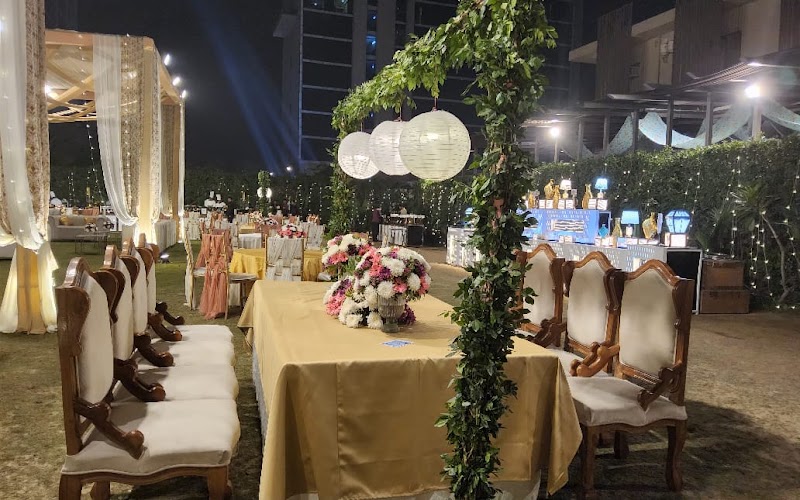Grand Mantram Resort - Grand Mantram Resort, C4GR+8J5 golden tulip suites, 33 Feet Rd, Baliawas, Gurugram, Bandhwari, Haryana 122003, India