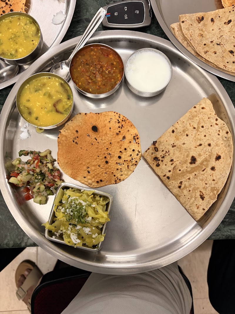 Mehendale's Swad Dining - Mehendale's Swad Dining Arrey Warrey Rd, Malgund, Rahataghar, Maharashtra 415615, India