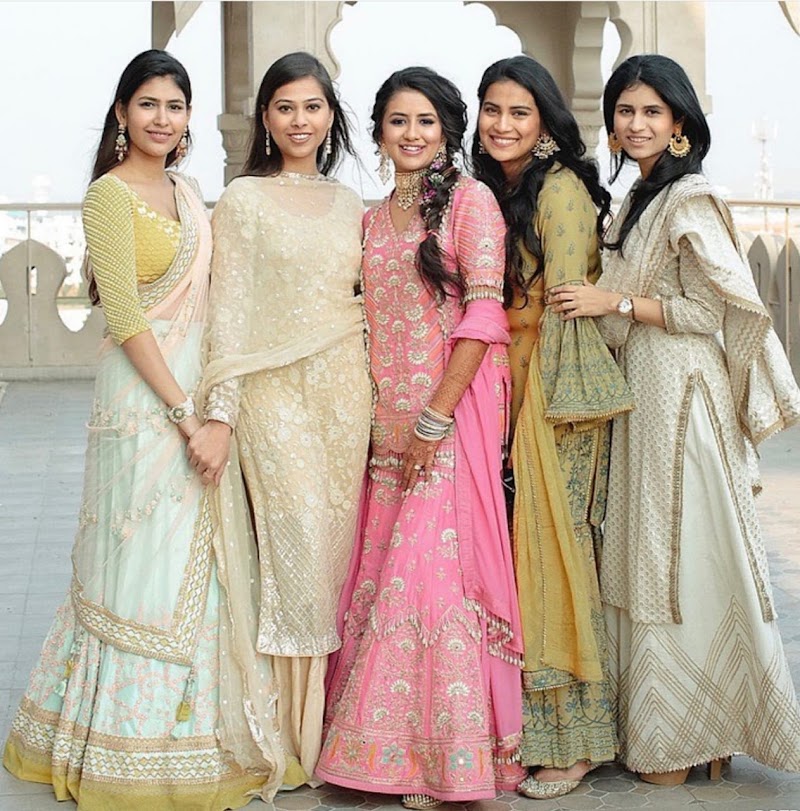 Nikhaar Creations | Fashion Designers In Mumbai - Nikhaar Creations | Fashion Designers In Mumbai 1, Joswil Apartments, 14th Rd, Khar West, Mumbai, Maharashtra 400052, India