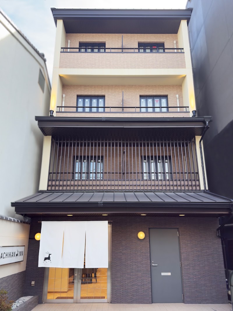 HACHIKAN INN