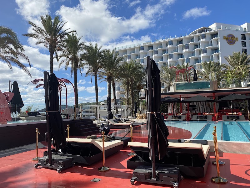 Ushuaïa Ibiza - Ushuaïa Ibiza Ctra. de Platja d'en Bossa, 10, 07817 Sant Jordi de ses Salines, Illes Balears, Spain