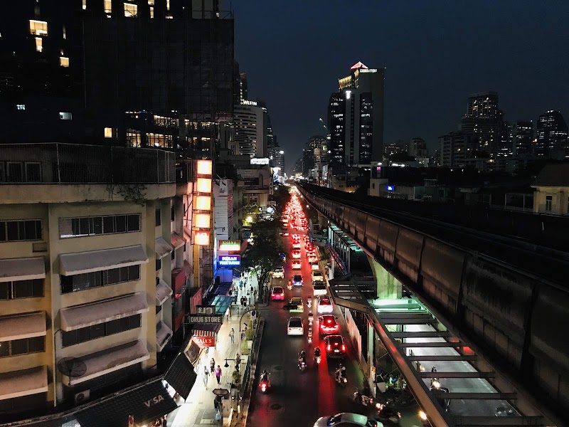 Nana - Nana, ซอย สุขุมวิท 7 Sukhumvit Rd, Khwaeng Khlong Toei Nuea, Watthana, Krung Thep Maha Nakhon 10110, Thailand